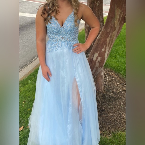 Prom Dress or any occasion - Picture 2 of 3